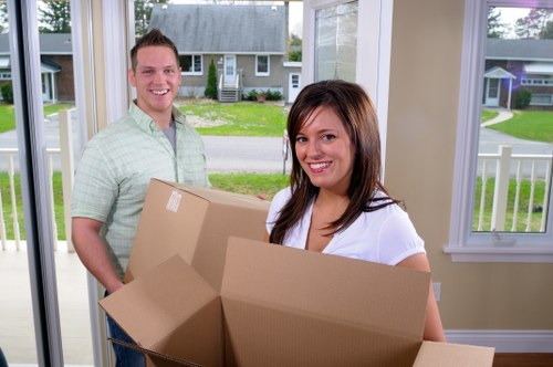 Moving van ready for Docklands apartment removals